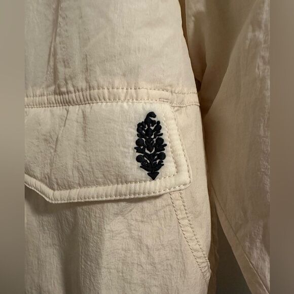 FP MOVEMENT Off The Bleachers Coaches Jacket M Layering Lightweight Boho Cream - Picture 7 of 8